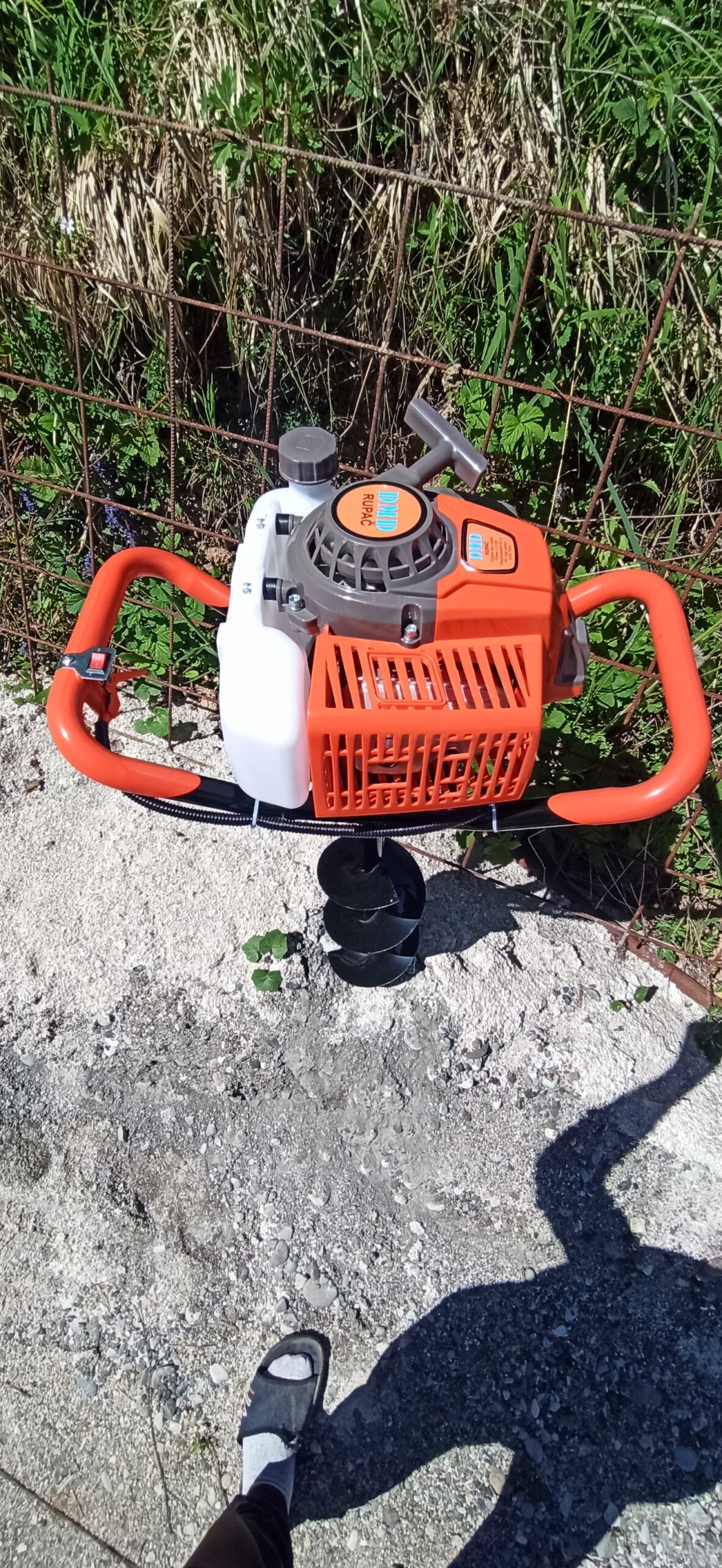 Bušač rupa DMD 62cc 3.5 ks BEZ BURGIJA