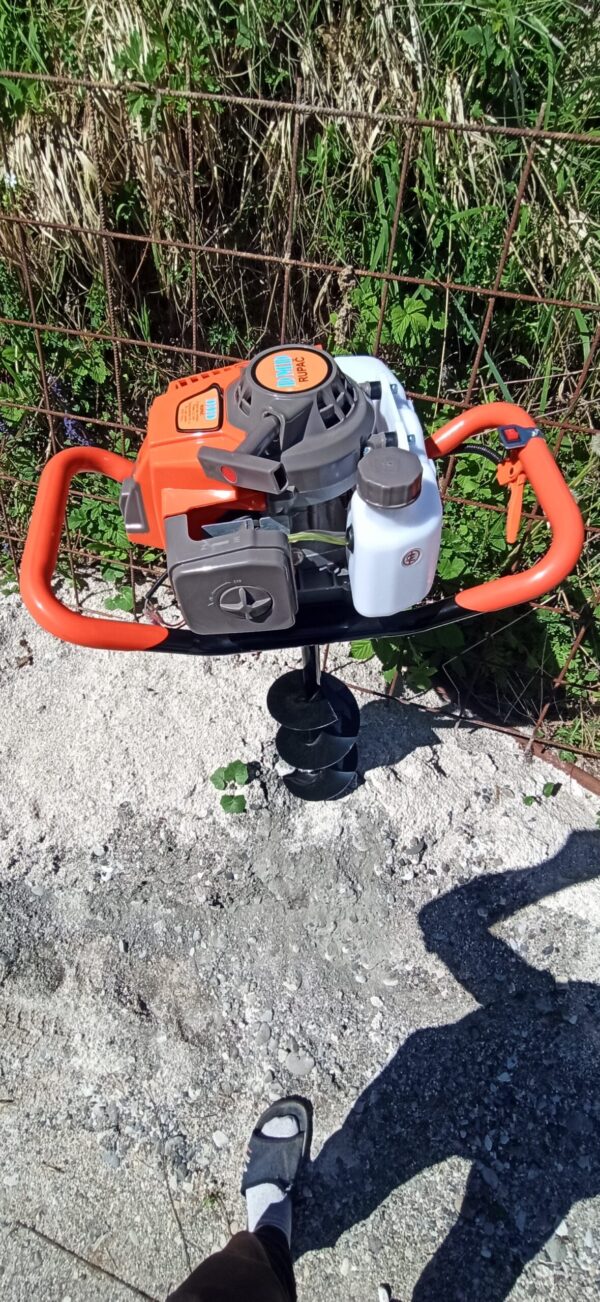 Bušač rupa DMD 62cc 3.5 ks BEZ BURGIJA